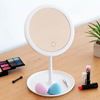 Imagen de Espejo led de mesa redondo con pie  USB