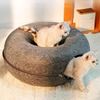 Imagen de Cama para mascotas con Tunel rascador para gatos