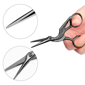 Imagen de Tijera para cejas Ushas en blister-